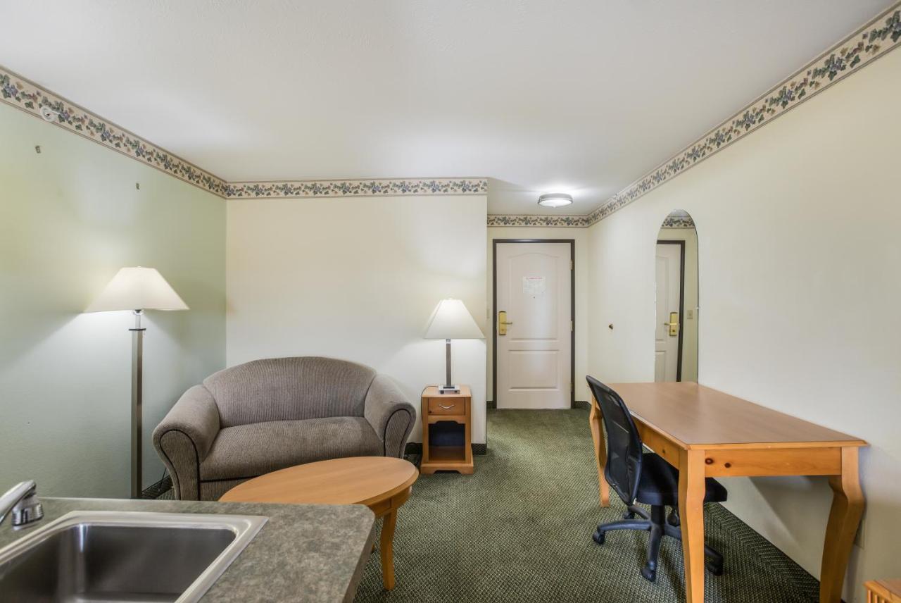 Hotel Americas Value Three Rivers
