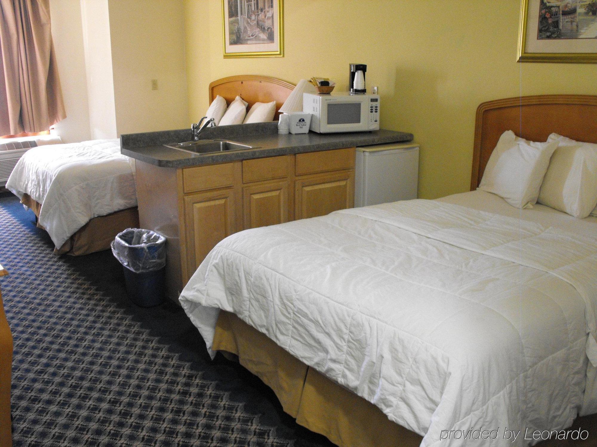 Americas Value Hotel Three Rivers